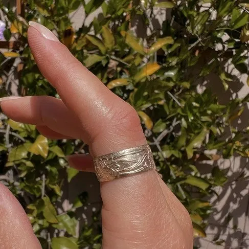 Thick Floral Band